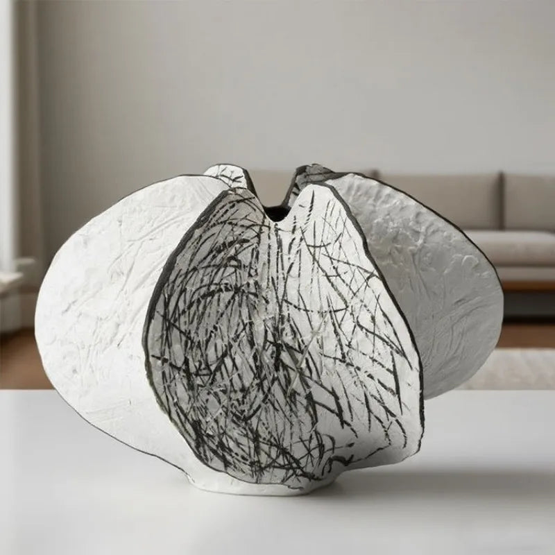 Simple Luxury Dining Table Vases Creative Hand Drawn Entrance Hall Ornaments Abstract Irregular Art Living Room Decoration