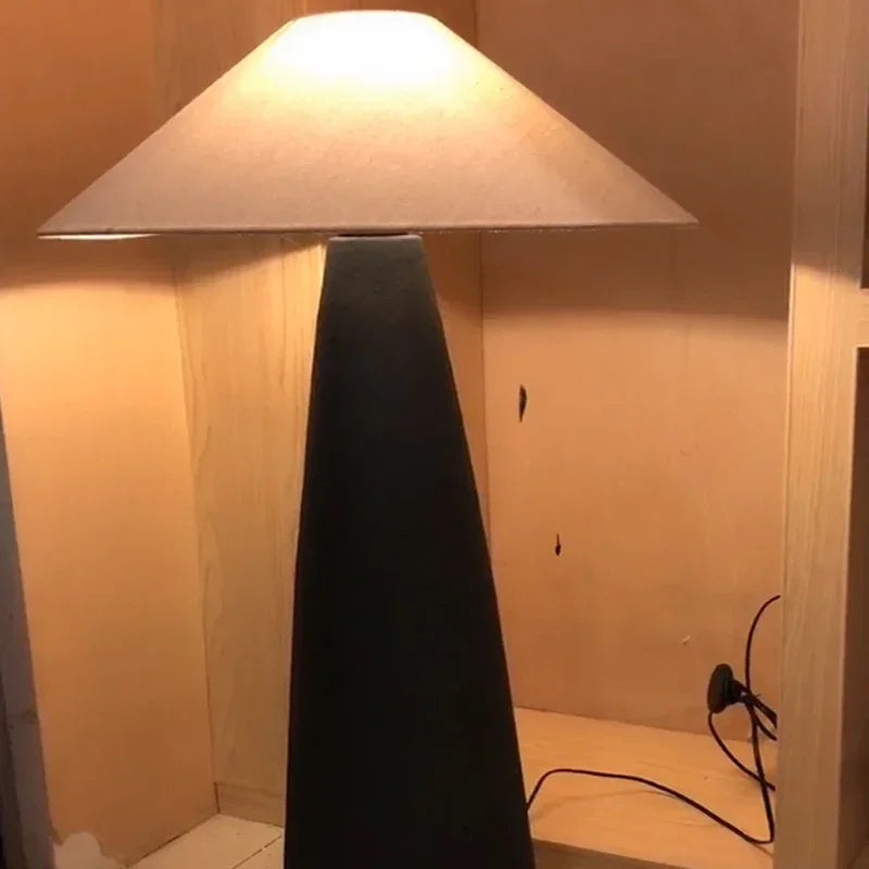 Modern Simplicity Sense of Atmosphere Floor Lamps Originality Designer Bedroom Floor Lamps Luxury Indoor Lighting Stehlampe HBFL