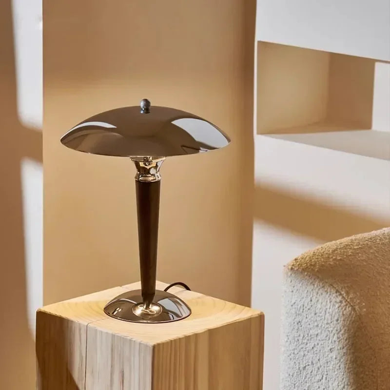 Solid Wood Antique Led Floor Lamp Living Room Sofa Atmosphere Light Retro High-end  Luxury Homestay Bedroom Study table Lighting